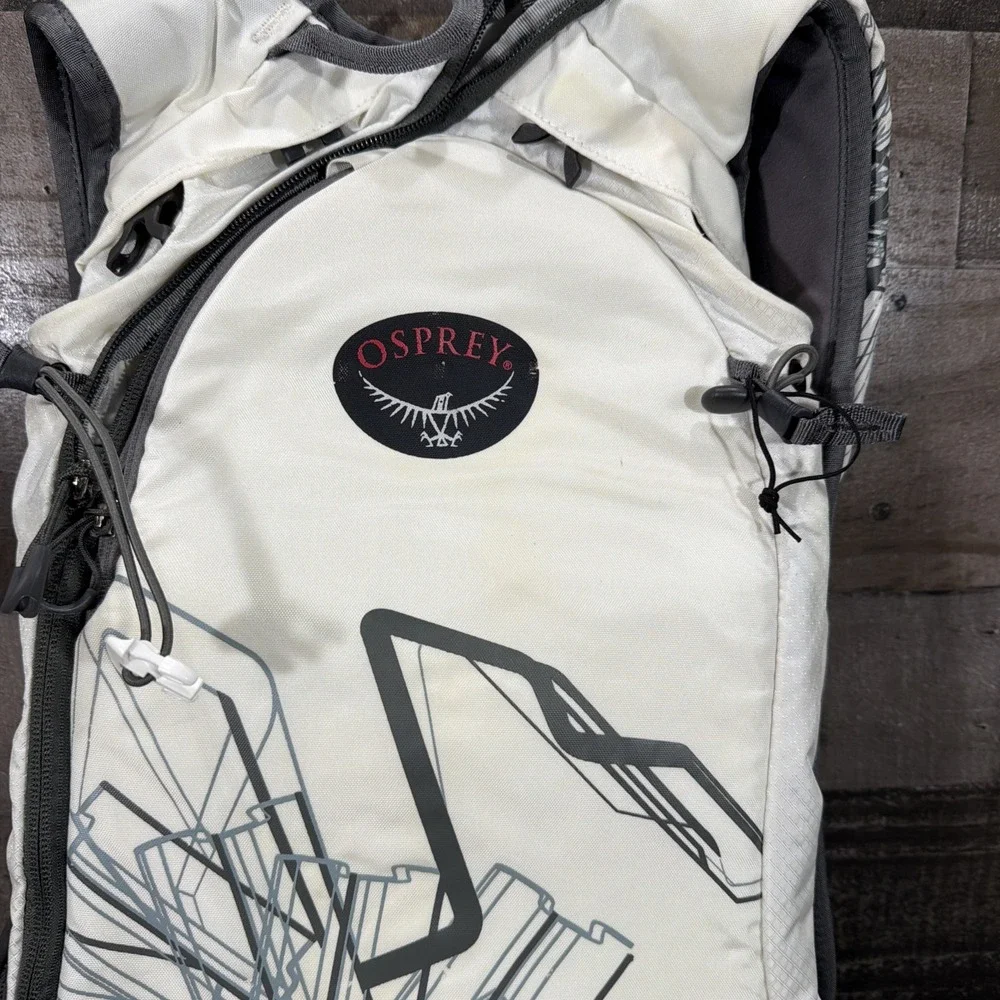 Osprey Karve 6 Backpack H2O Gray & White Sports Hiking